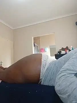 Snapshot of curvybigAssxx chatting on 8, 6, 2026 curvybigAssxx online show from 8, 6, 2026