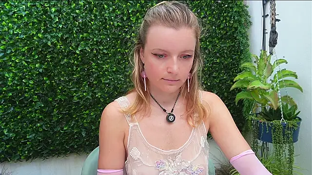 Ameliasweety69 online show from 16, 10, 2025