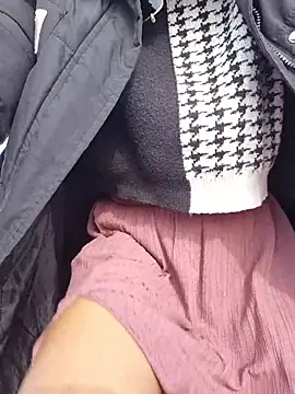 SexyErola27 online show from 9, 2, 2026