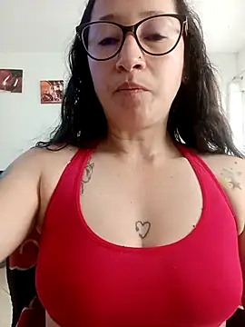 emilypoppy3 online show from 11, 3, 2026