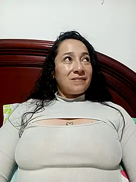 emilypoppy3 online show from 9, 9, 2025