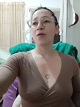 emilypoppy3 online show from 30, 5, 2026