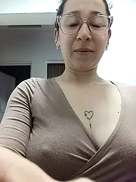 emilypoppy3 online show from 9, 5, 2026