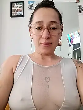 emilypoppy3 online show from 7, 5, 2026