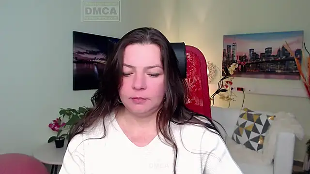 Lily flower7 online show from 21, 11, 2025