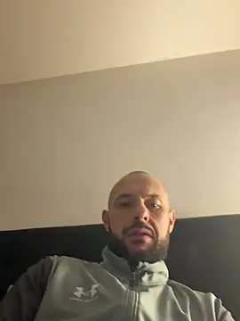 Snapshot of Guitccch chatting on 8, 1, 2026 Guitccch online show from 8, 1, 2026