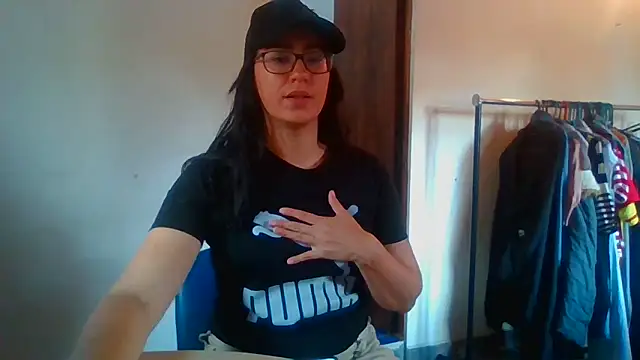 brittanycheeks online show from 10, 3, 2025