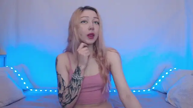 Emily hardcore online show from 27, 9, 2025