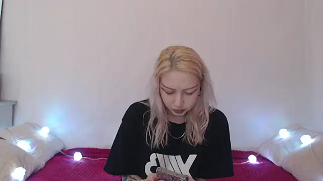 Snapshot of Emily_hardcore chatting on 16, 7, 2026 Emily hardcore online show from 16, 7, 2026