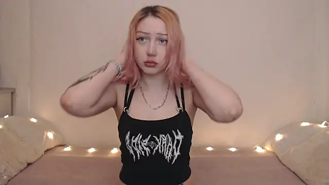 Emily hardcore online show from 12, 5, 2026