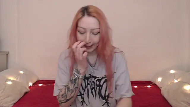 Emily hardcore online show from 29, 4, 2026