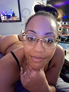 samone9 online show from 3, 2, 2025