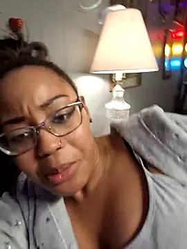 samone9 online show from 2, 3, 2025