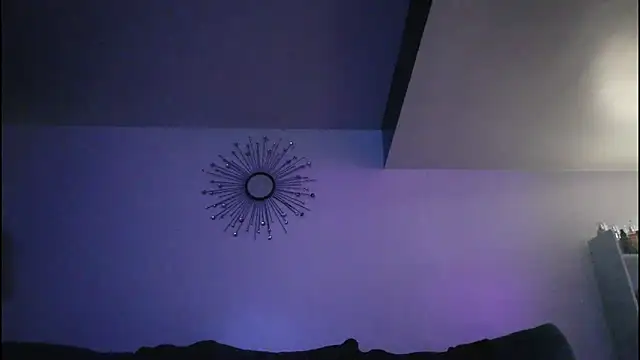 samone9 online show from 5, 12, 2025