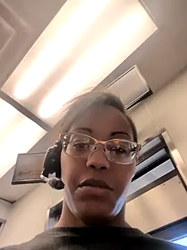 samone9 online show from 8, 4, 2026