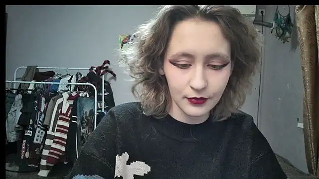 JoannaTompson online show from 7, 12, 2024