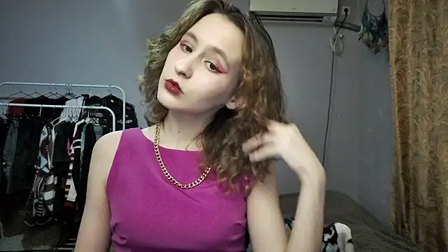 JoannaTompson online show from 28, 2, 2025