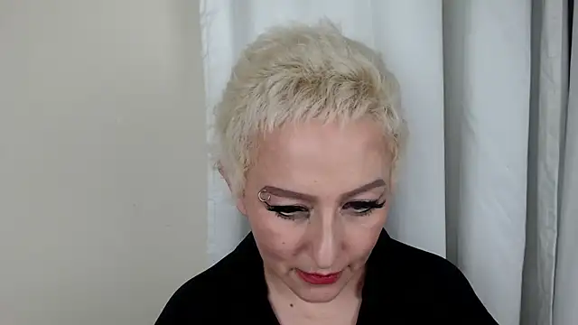 FRANCHEZKA online show from 1, 4, 2026