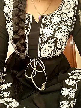 Snapshot of Ruchi-34 chatting on 2, 6, 2026 Ruchi-34 online show from 2, 6, 2026
