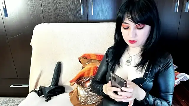 DaisyMun online show from 8, 5, 2026