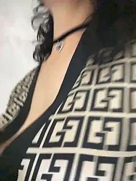 Snapshot of Katie-n chatting on 18, 11, 2025 Katie-n online show from 18, 11, 2025