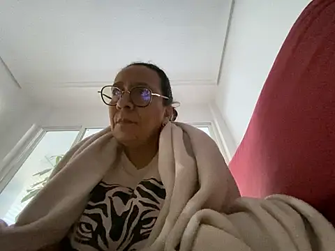 Snapshot of sweeviolet chatting on 18, 1, 2025 sweeviolet online show from 18, 1, 2025