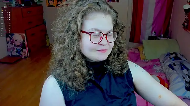 Snapshot of Sashy_Way chatting on 4, 7, 2026 Sashy Way online show from 4, 7, 2026