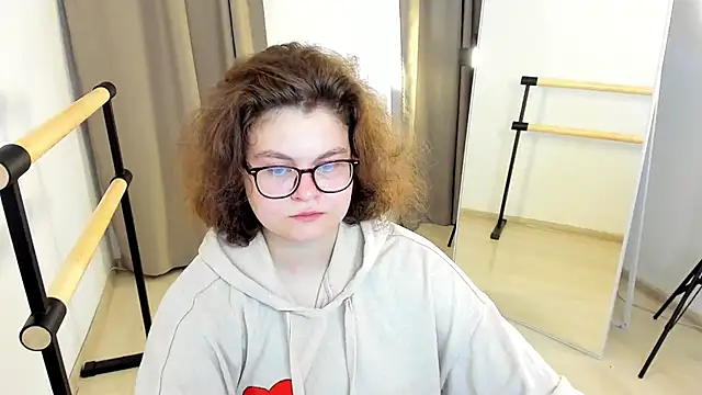 Sashy Way online show from 17, 9, 2025