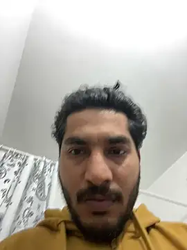 Snapshot of vinzpnr210 chatting on 1, 3, 2026 vinzpnr210 online show from 1, 3, 2026