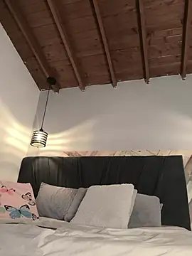 EmmilyBrant online show from 18, 2, 2026