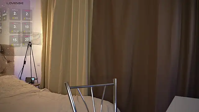 LindaWarners online show from 10, 10, 2025