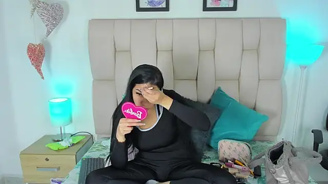 KristalFoxx online show from 13, 1, 2026