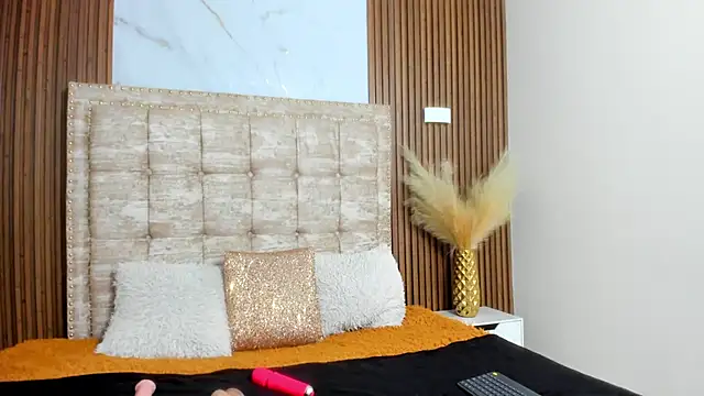 ada mclaine online show from 7, 10, 2025