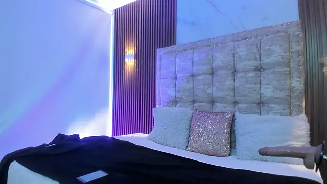 ada mclaine online show from 29, 11, 2025