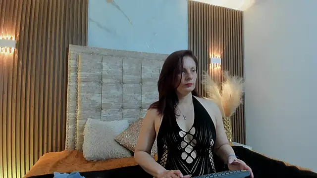 ada mclaine online show from 9, 9, 2025