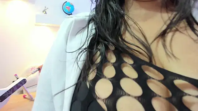 martina foxy  online show from 4, 10, 2025