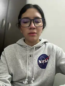 Mila Morgan online show from 7, 3, 2025