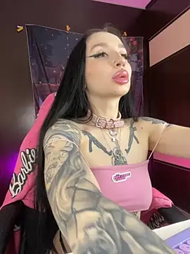 Molly  Moon online show from 11, 11, 2025