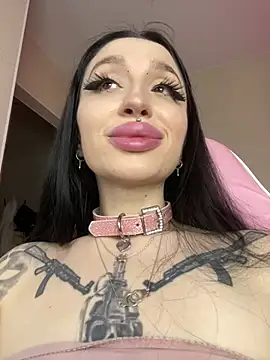 Molly  Moon online show from 11, 4, 2026