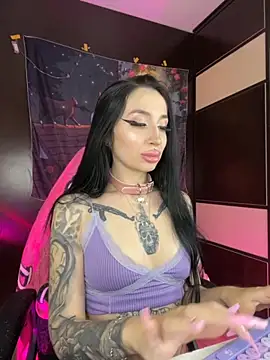 Molly  Moon online show from 21, 9, 2025