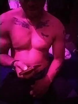 Woofer dick online show from 11, 3, 2026