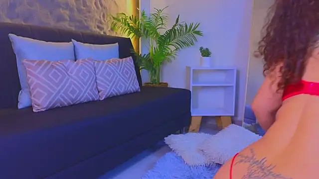 Isa  Blanc online show from 28, 2, 2026