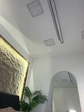 Isa  Blanc online show from 19, 5, 2026