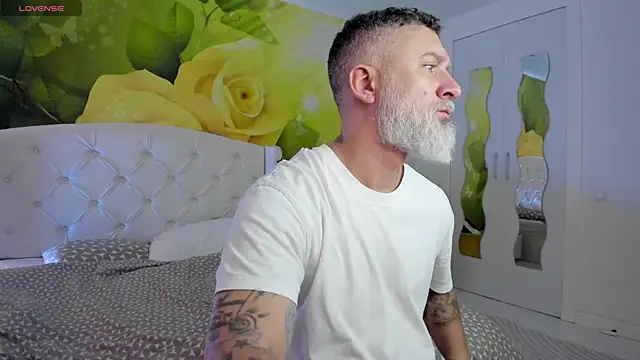 BlowMyXXL online show from 18, 2, 2026