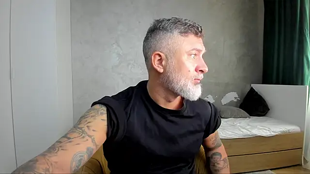 BlowMyXXL online show from 13, 9, 2025