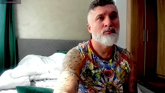 BlowMyXXL online show from 7, 3, 2025