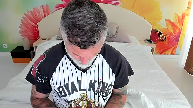 BlowMyXXL online show from 12, 11, 2025