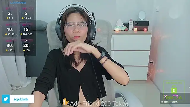 littlemiilk online show from 17, 3, 2025