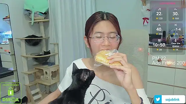 littlemiilk online show from 10, 3, 2026