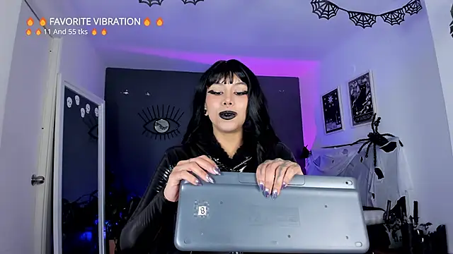 Raven Witch  online show from 6, 2, 2026